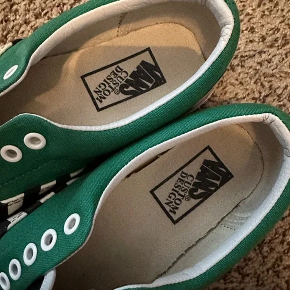 Custom Vans Women’s 8.5 - Picture 2 of 4